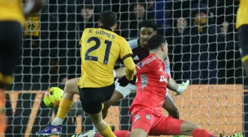 ولفرهامبتون يباغت أستون فيلا ويقتنص فوزه الثاني بمنافسات الدوري الإنجليزي الممتاز